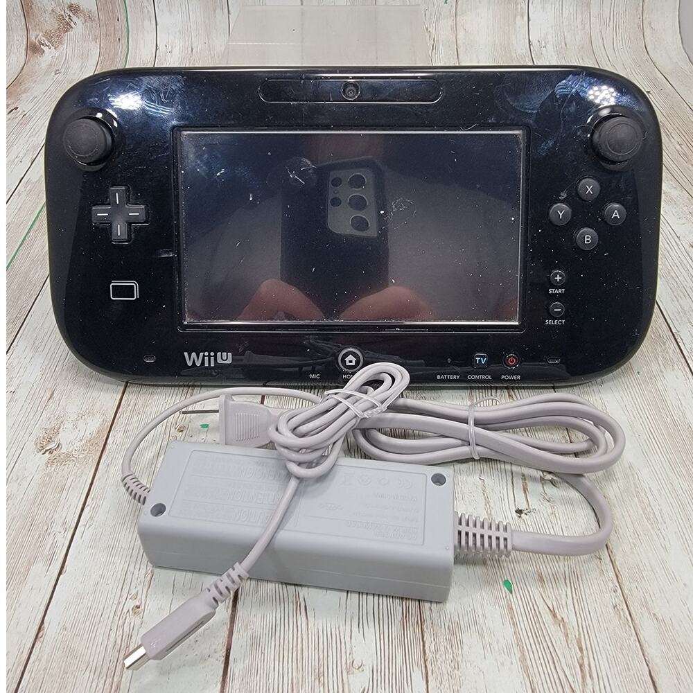 Wii U Gamepad Handheld Controller Game Pad w/Charger Not Working Right For Parts